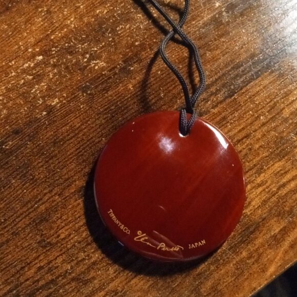 Tiffany & Co. Jewelry - Tiffany Elsa Peretti Lacquer round pendant